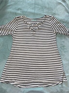 Maurices Black & White Striped Crisscross V-Neck Top Size M